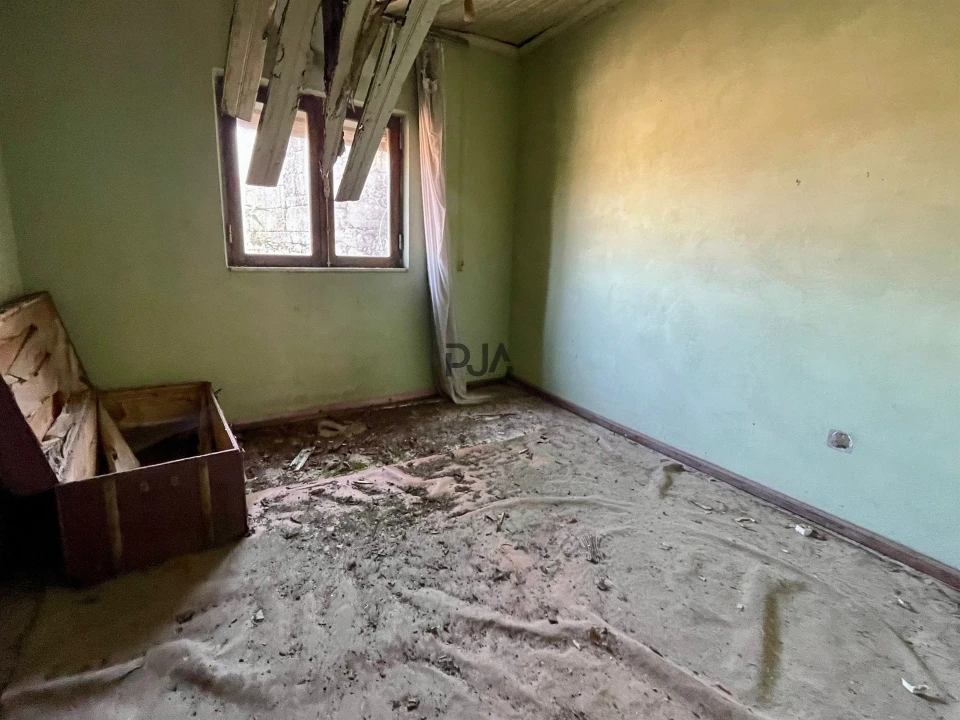 Moradia T3 para Venda em Sezures Foto 4