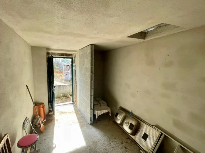 Moradia T2 para Venda em Sezures Foto 6