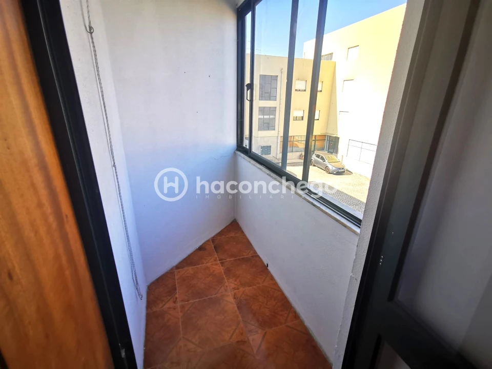 Moradia T3 para Venda em Arcozelo Foto 8