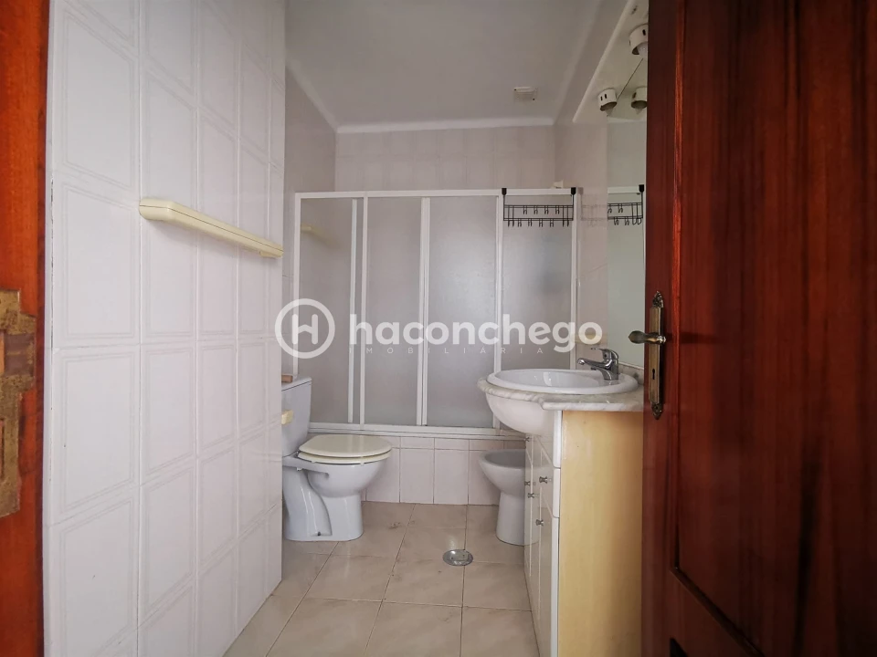 Moradia T3 para Venda em Arcozelo Foto 20