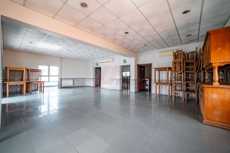 Apartamento T0 para Venda em Travassos Foto 37