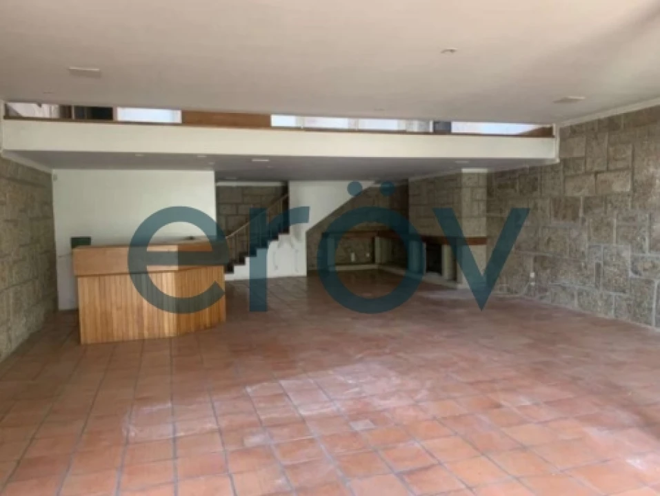 Moradia T4 para Venda em Azurem Foto 20