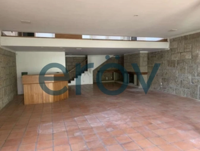 Moradia T4 para Venda em Azurem Foto 20