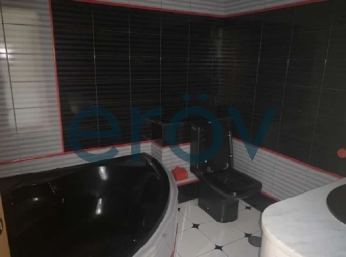 Moradia T4 para Venda em Azurem Foto 16