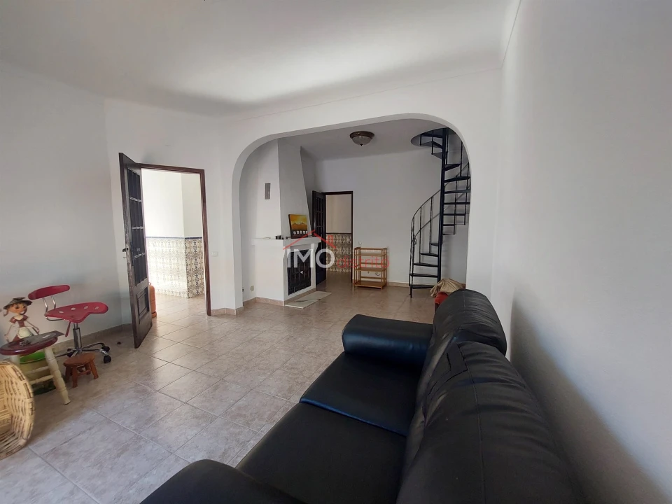 Moradia T4 para Venda em Fortios Foto 3