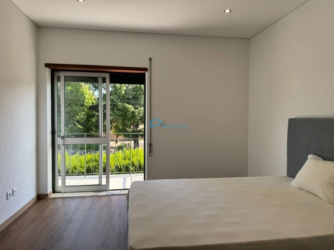 Quarto para Arrendamento em Lordelo Foto 16