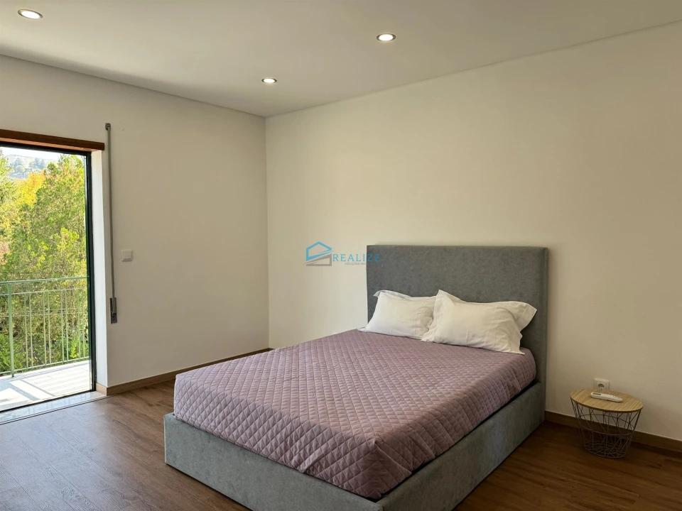 Quarto para Arrendamento em Lordelo Foto 23