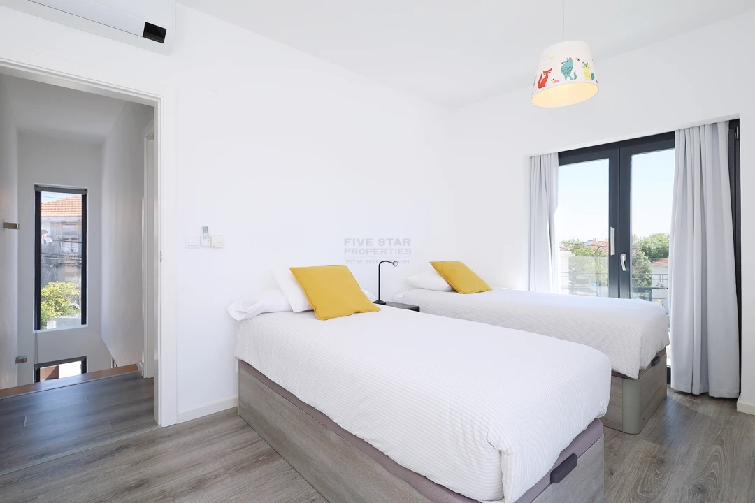 Moradia T4 para Venda em Ajuda Foto 46