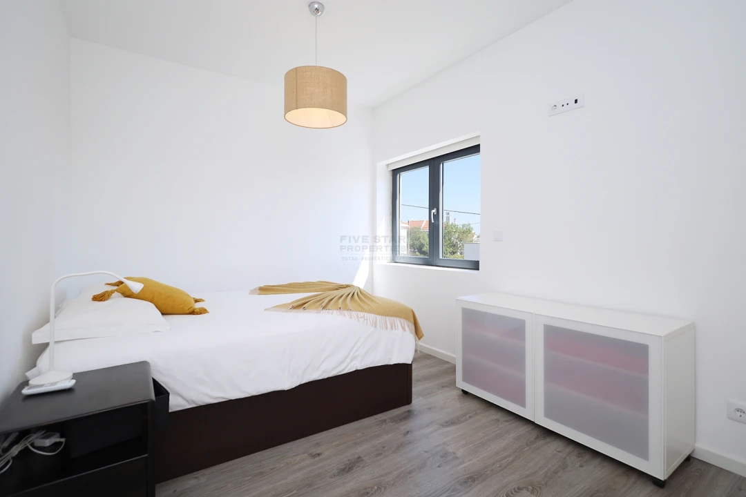 Moradia T4 para Venda em Ajuda Foto 41