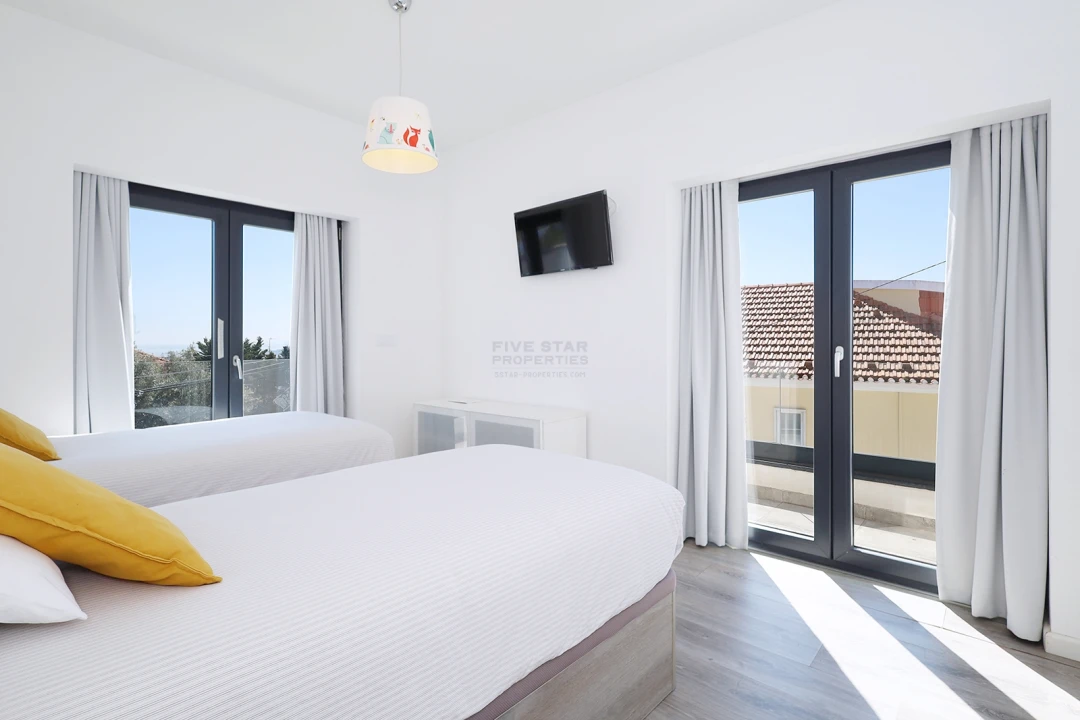 Moradia T4 para Venda em Ajuda Foto 44