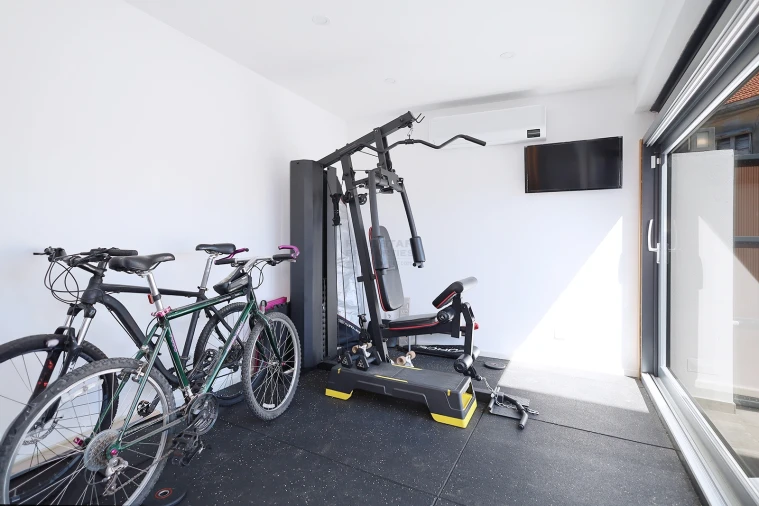 Moradia T4 para Venda em Ajuda Foto 37