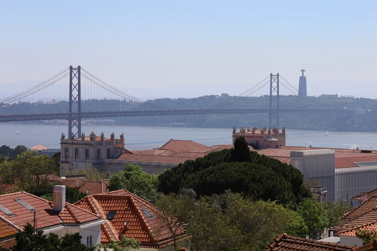 Moradia T4 para Venda em Ajuda Foto 3