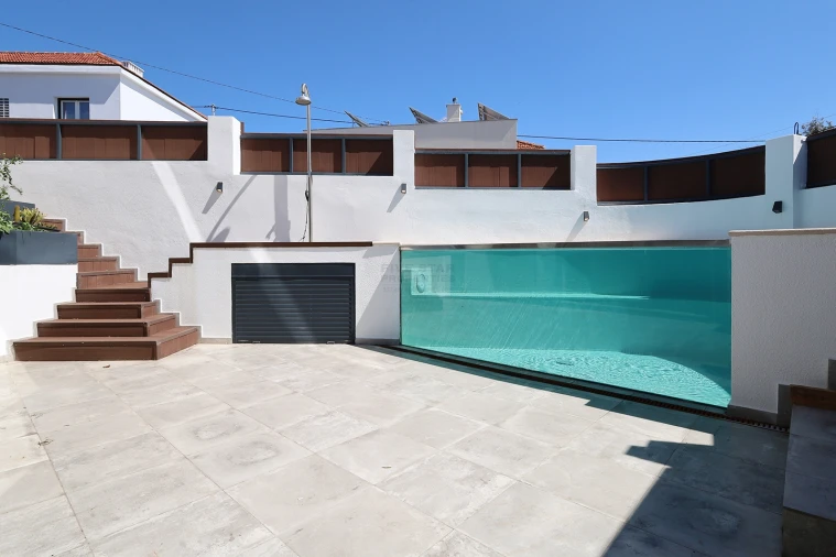 Moradia T4 para Venda em Ajuda Foto 58