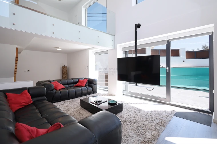 Moradia T4 para Venda em Ajuda Foto 18