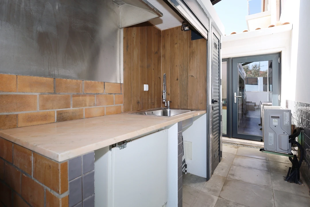 Moradia T4 para Venda em Ajuda Foto 63