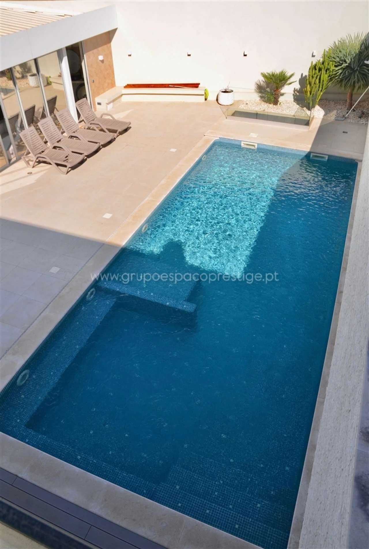 Moradia T5 para Venda em Montenegro Foto 70