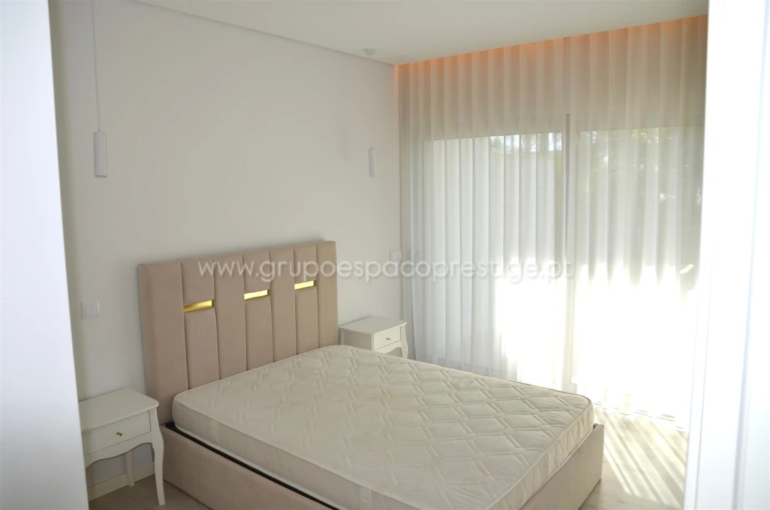 Moradia T5 para Venda em Montenegro Foto 49