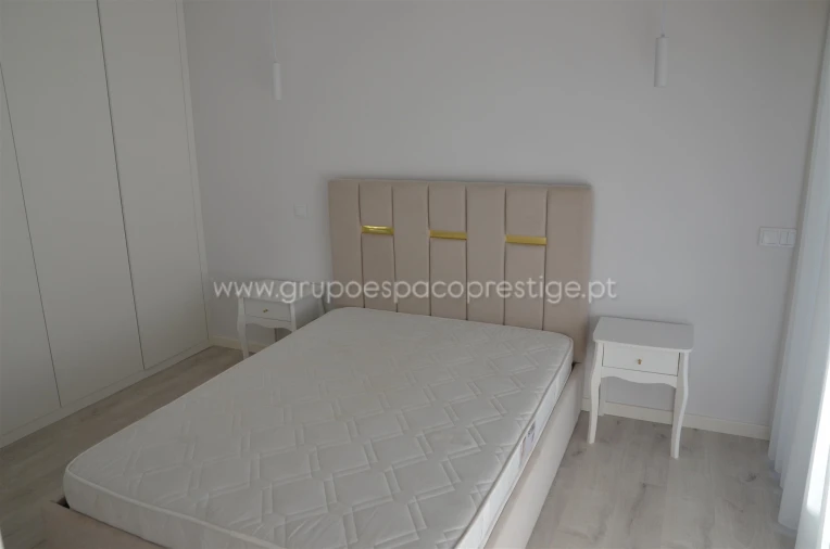 Moradia T5 para Venda em Montenegro Foto 51