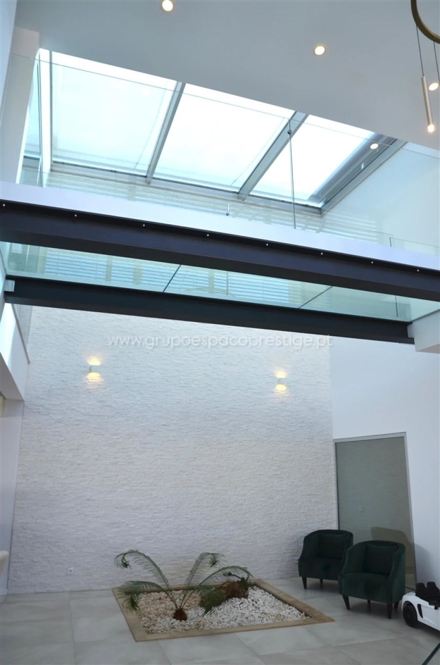 Moradia T5 para Venda em Montenegro Foto 44