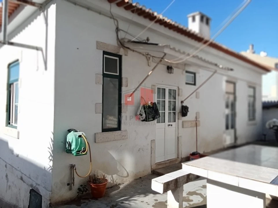 Moradia T6 para Venda em Algés, Linda-A-Velha e Cruz Quebrada-Dafundo Foto 6