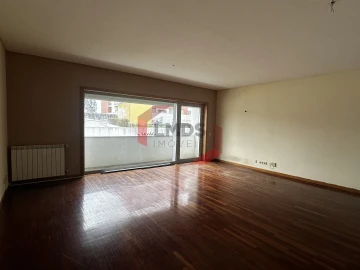 Apartamento T4 para Venda em Custóias, Leça do Balio e Guifões