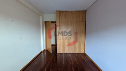 Apartamento T4 para Venda em Custóias, Leça do Balio e Guifões
