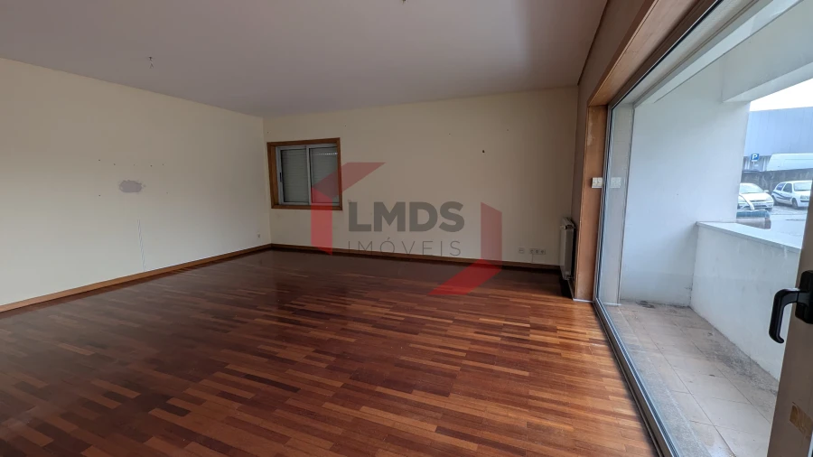 Apartamento T4 para Venda em Custóias, Leça do Balio e Guifões Foto 2