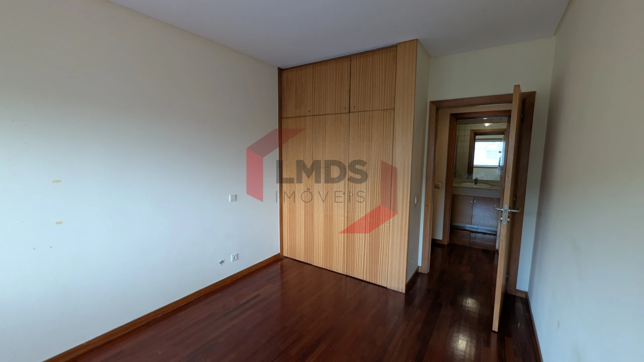 Apartamento T4 para Venda em Custóias, Leça do Balio e Guifões Foto 13