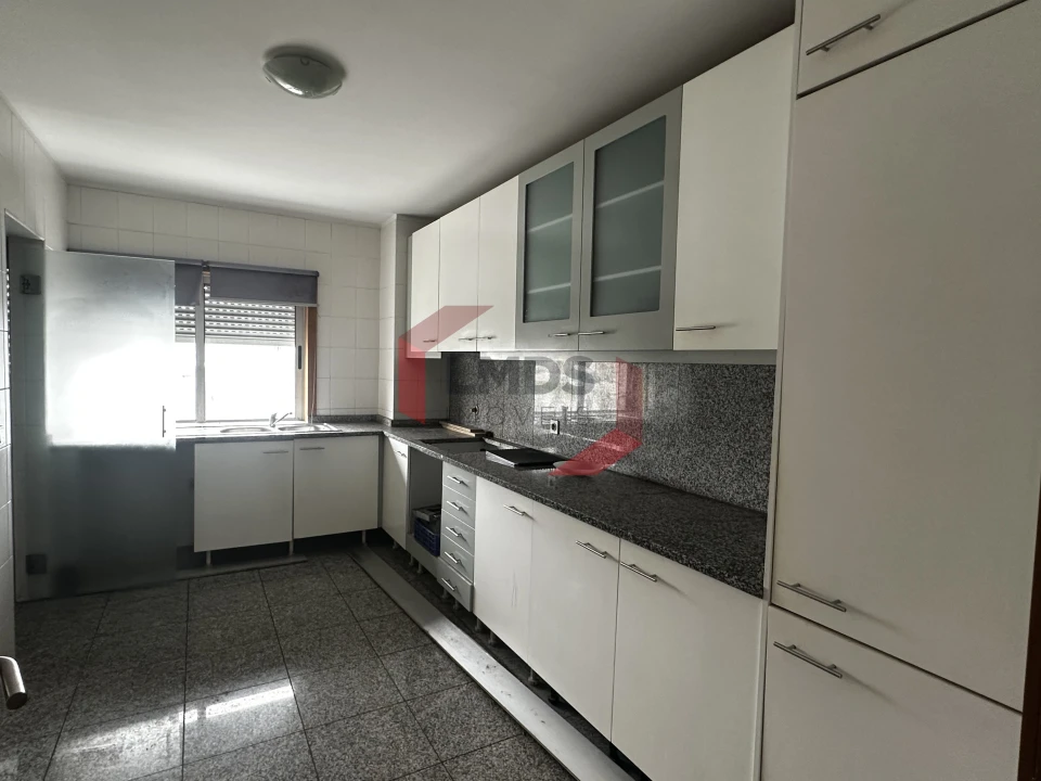 Apartamento T4 para Venda em Custóias, Leça do Balio e Guifões Foto 8