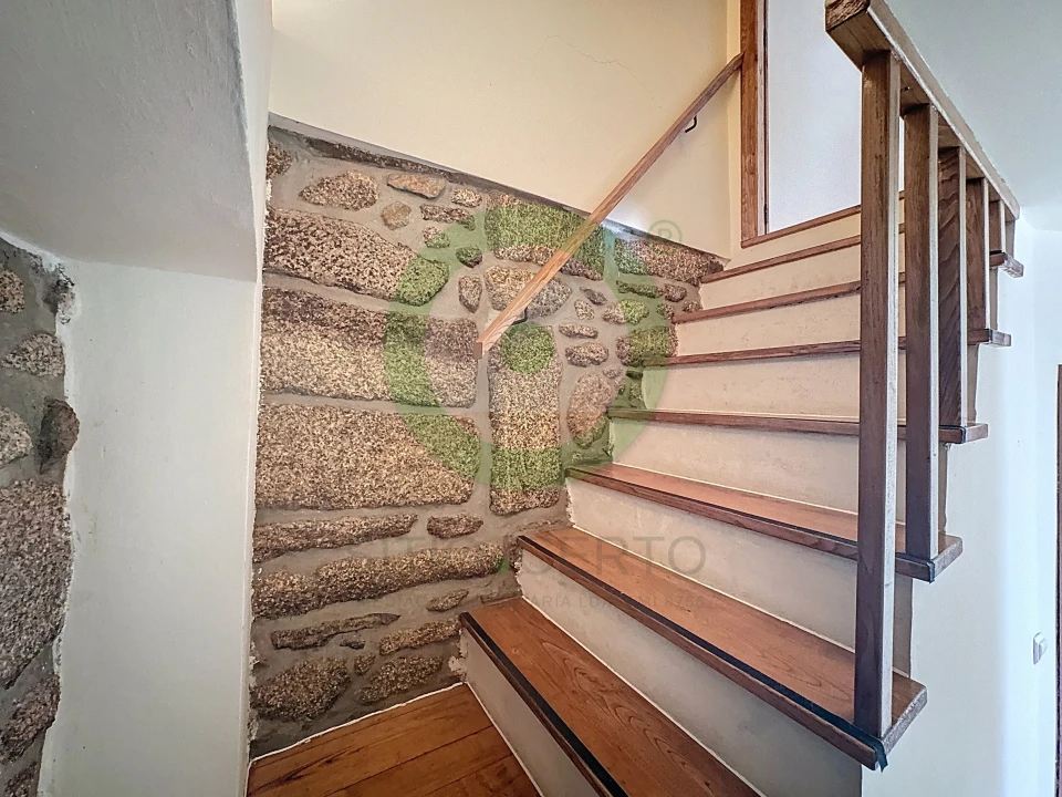 Moradia T4 para Venda em São Pedro Velho Foto 15