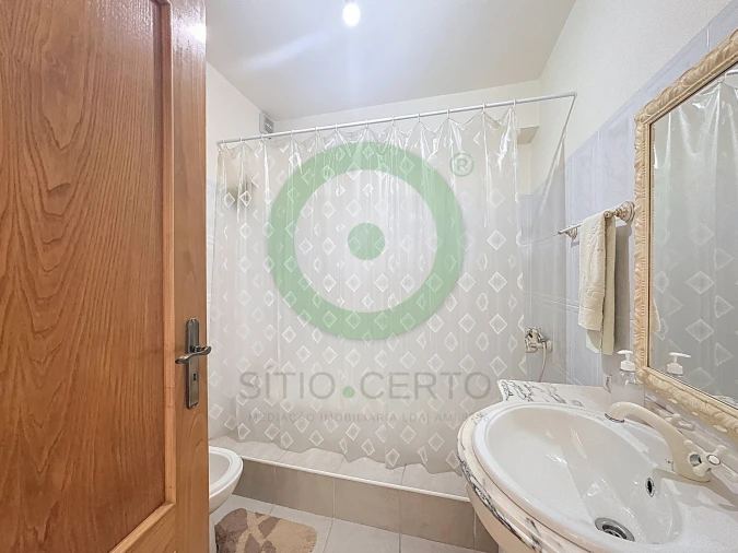 Moradia T4 para Venda em São Pedro Velho Foto 14