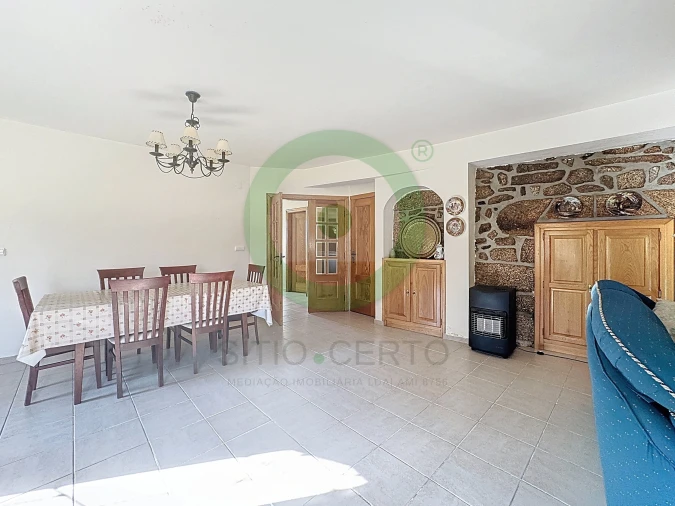 Moradia T4 para Venda em São Pedro Velho Foto 10