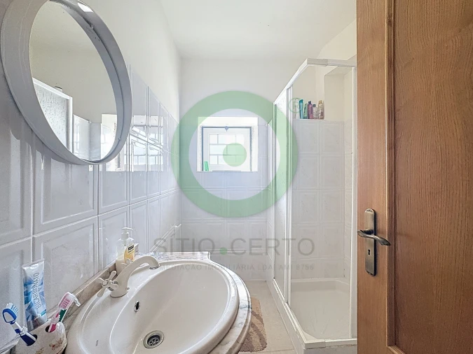 Moradia T4 para Venda em São Pedro Velho Foto 17