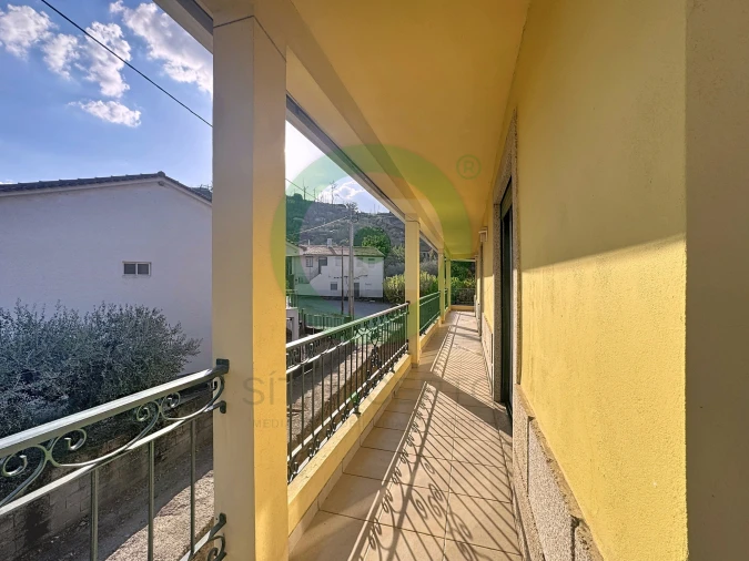 Moradia T4 para Venda em São Pedro Velho Foto 8