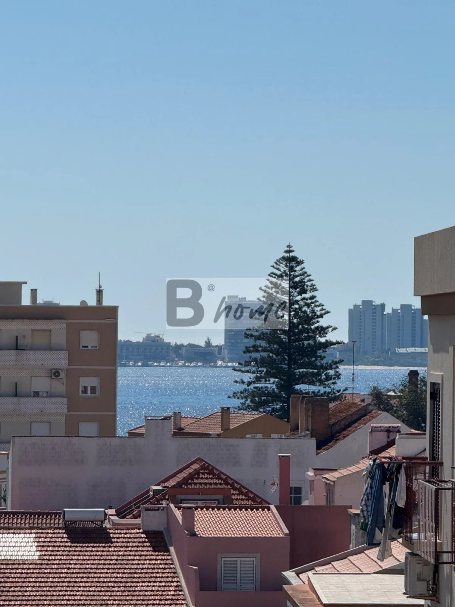 Moradia T1 para Venda em União das Freguesias de Setúbal Foto 2