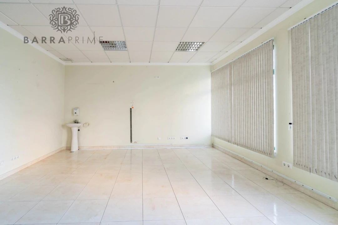 Loja para Venda em Faro (Sé e São Pedro) Foto 7