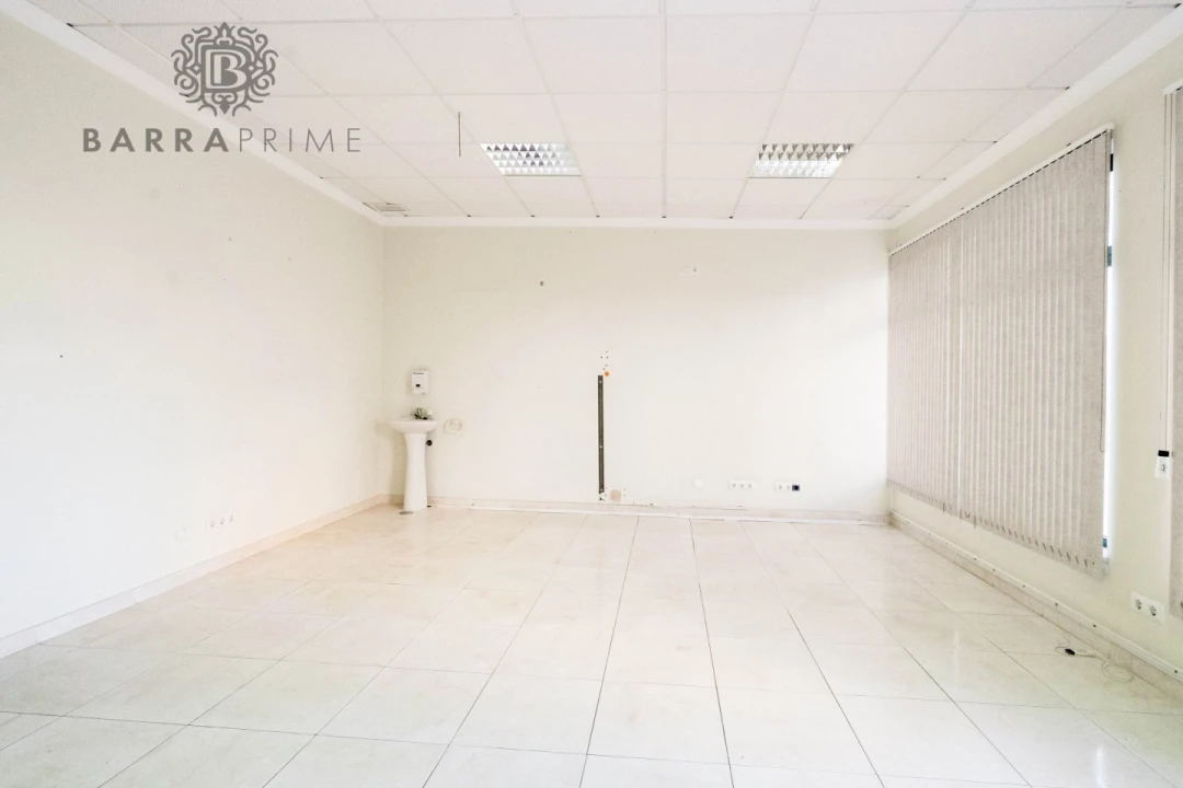 Loja para Venda em Faro (Sé e São Pedro) Foto 9