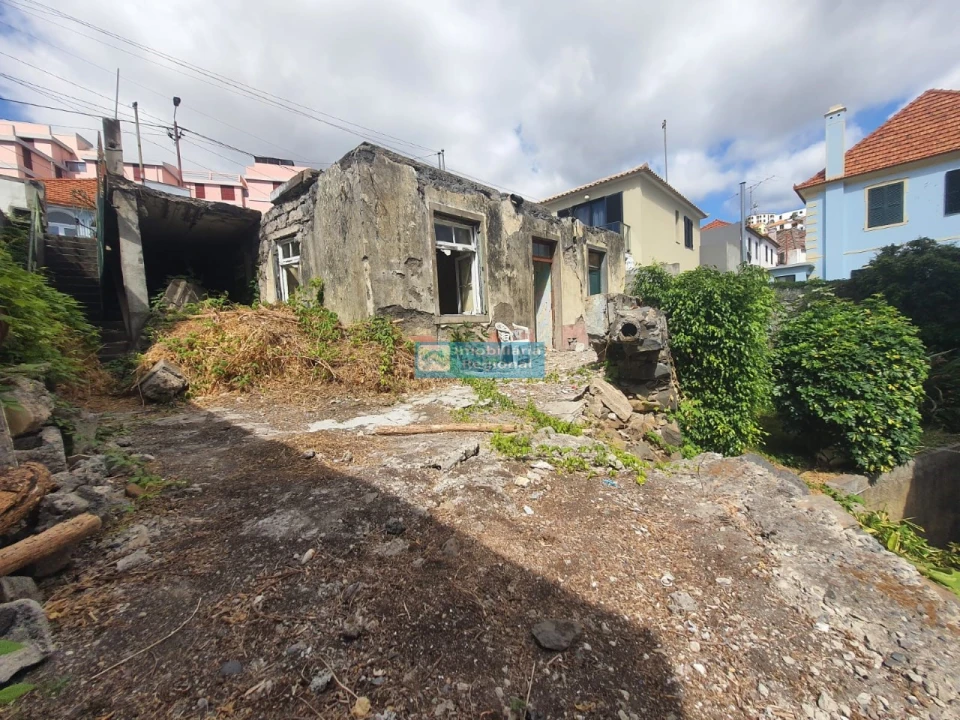 Moradia T3 para Venda em Imaculado Coração de Maria Foto 9