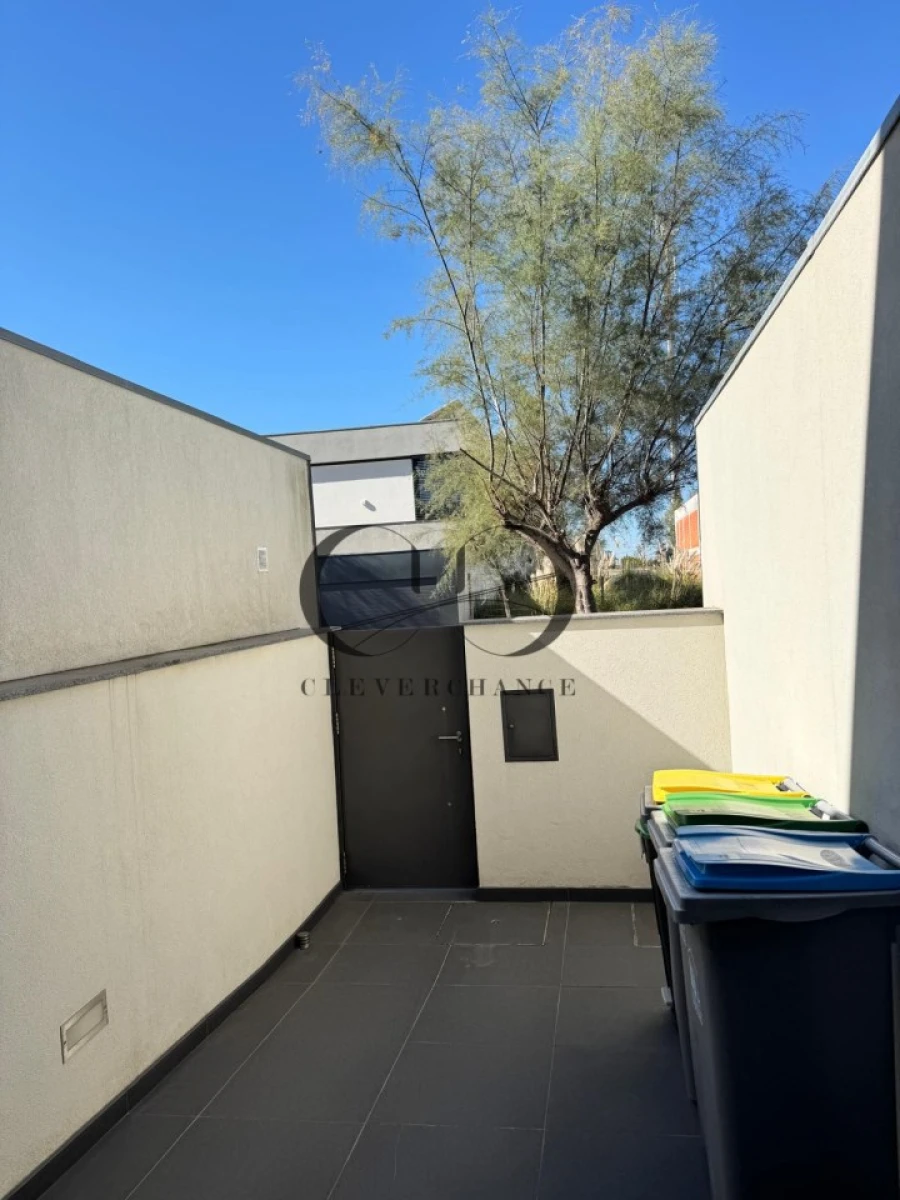 Moradia T3 para Venda em Madalena Foto 49