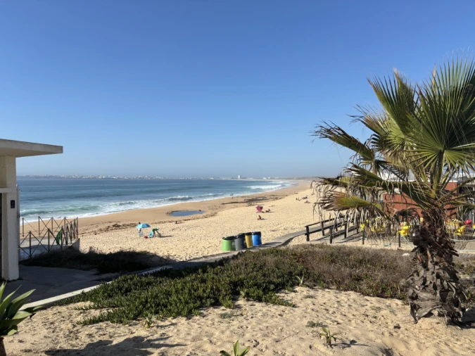 Apartamento T2 para Venda em Atouguia da Baleia Foto 2