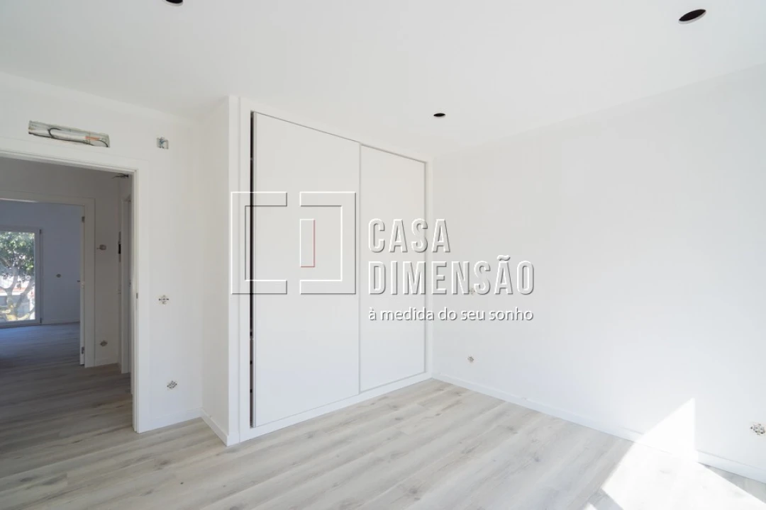 Moradia T3 para Venda em São Domingos de Rana Foto 18