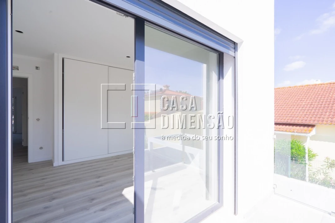 Moradia T3 para Venda em São Domingos de Rana Foto 21
