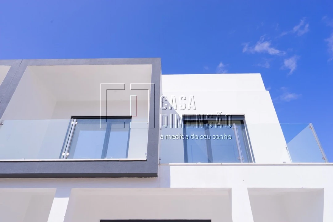 Moradia T3 para Venda em São Domingos de Rana Foto 32