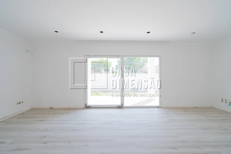 Moradia T3 para Venda em São Domingos de Rana Foto 2