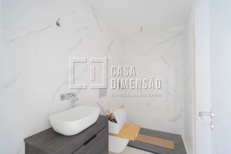 Moradia T3 para Venda em São Domingos de Rana Foto 5