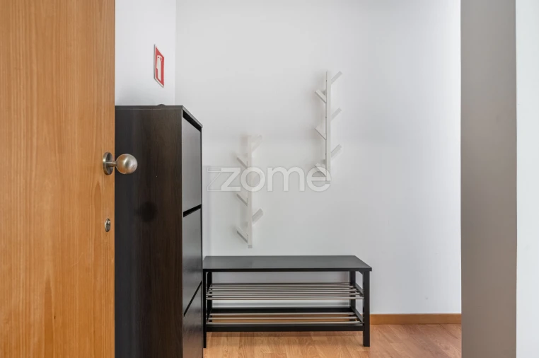 Apartamento T2 para Venda em Cedofeita, Santo Ildefonso, Sé, Miragaia, São Nicolau e Vitória Foto 3