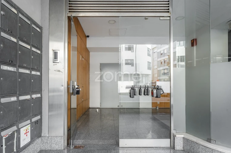 Apartamento T2 para Venda em Cedofeita, Santo Ildefonso, Sé, Miragaia, São Nicolau e Vitória Foto 27