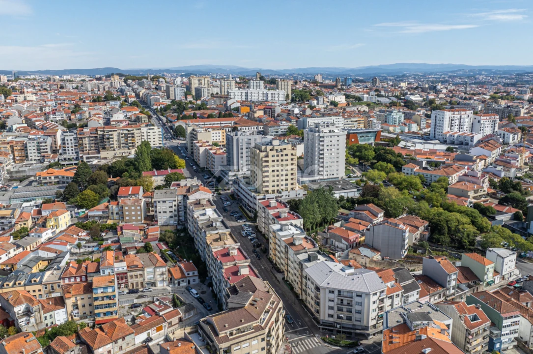 Apartamento T2 para Venda em Cedofeita, Santo Ildefonso, Sé, Miragaia, São Nicolau e Vitória Foto 35