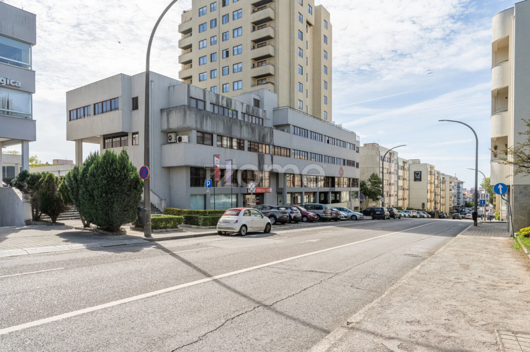 Apartamento T2 para Venda em Cedofeita, Santo Ildefonso, Sé, Miragaia, São Nicolau e Vitória Foto 28