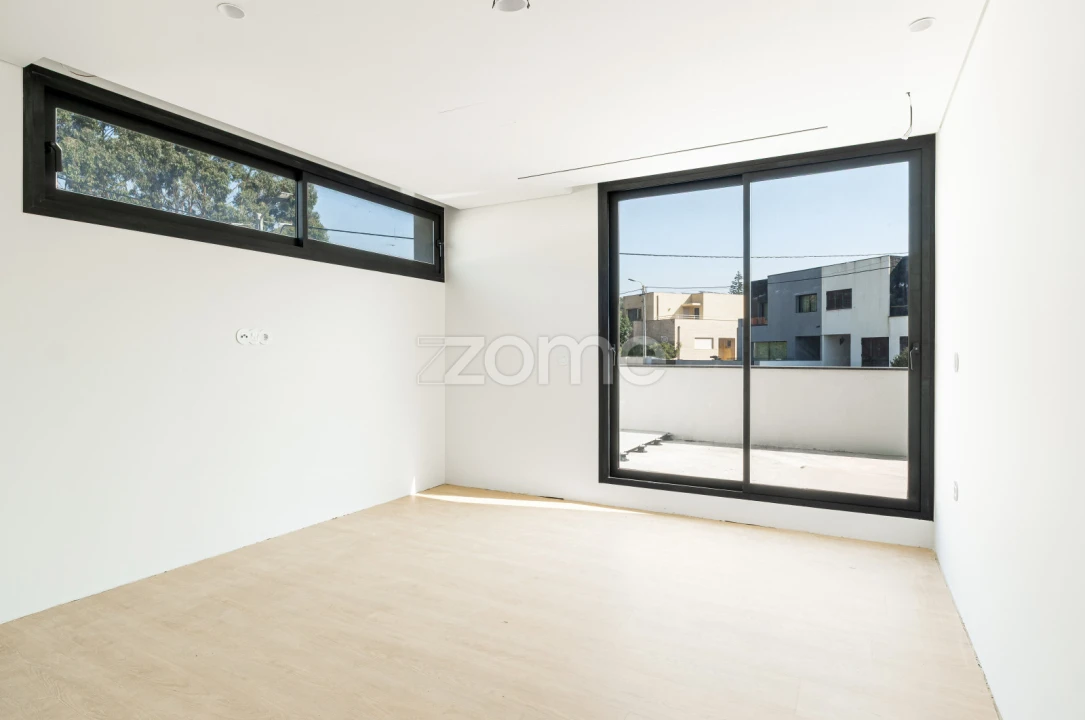 Moradia T5 para Venda em Madalena Foto 19